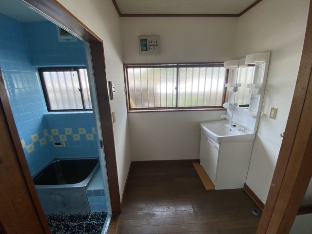 小山市乙女1丁目　中古戸建の洗面所
