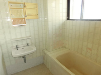  | 仲松ビル | ※室内写真は　203　号室を参照しています。