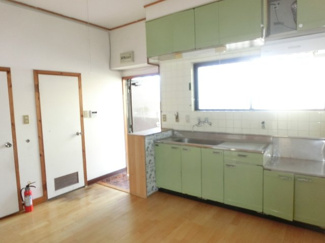  | 仲松ビル | ※室内写真は　203　号室を参照しています。