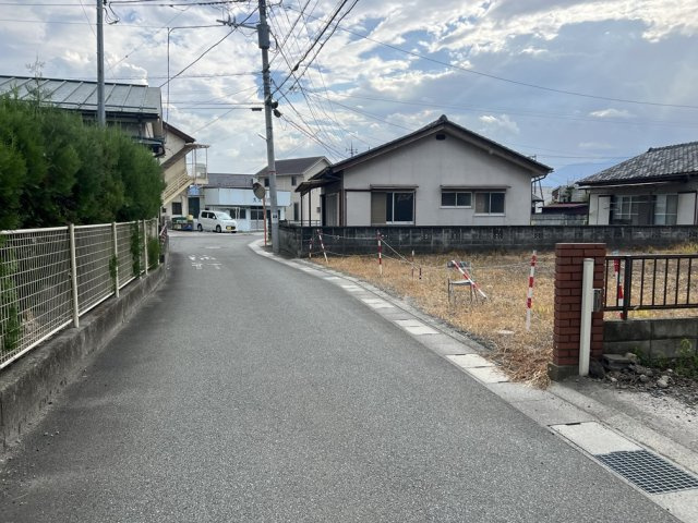 【前面道路含む現地写真】の画像