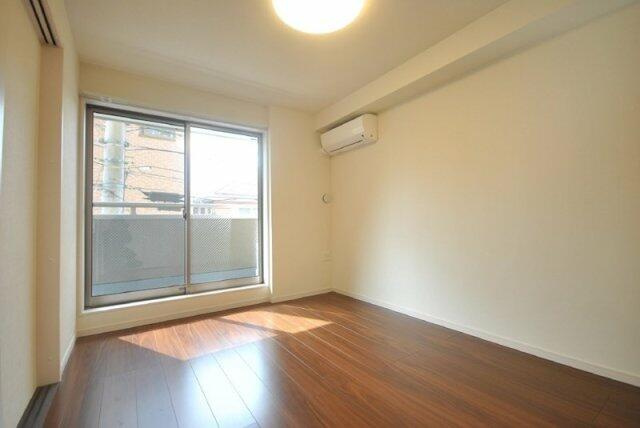 オクドテラスの洋室