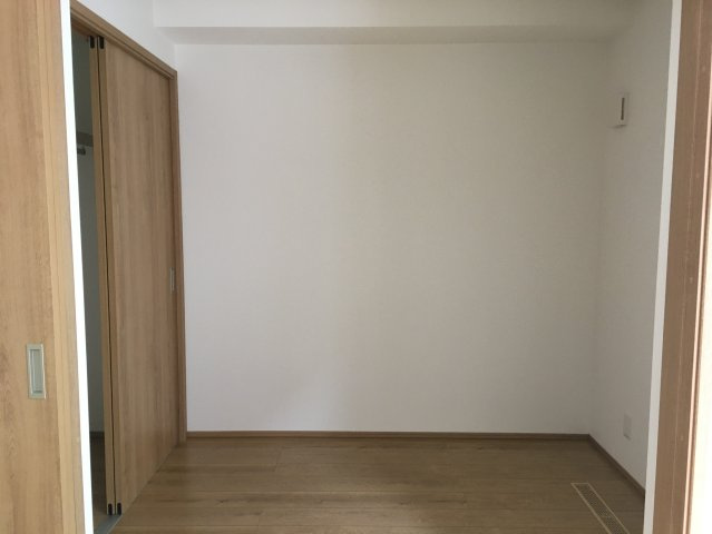 ポルトボナーの洋室