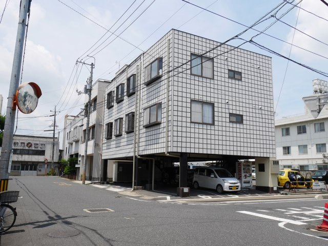 長森マンション西棟