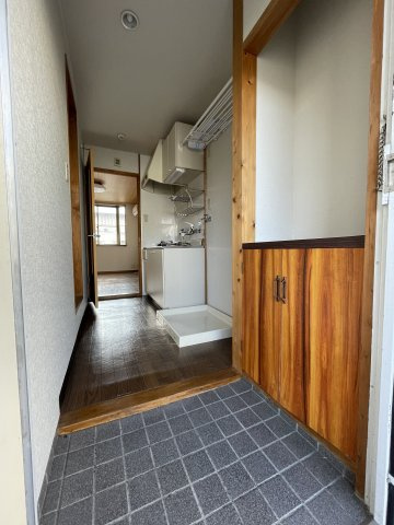 長森マンション西棟の玄関