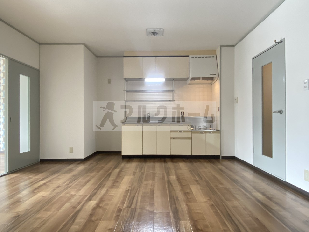 パラシオン旭ヶ丘の居間・リビング