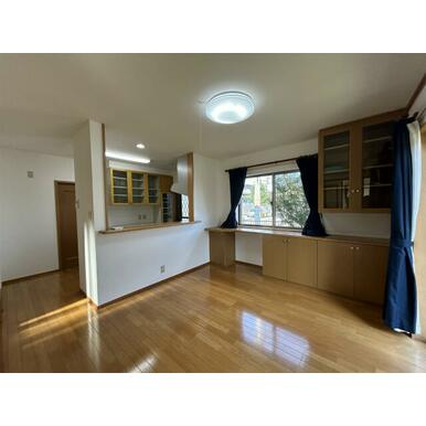 すずかけ台貸家の居間・リビング