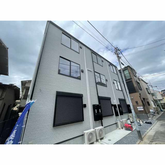 エクセラン高砂の外観