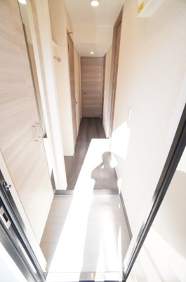 【玄関】 | リンカーン源 | ※同物件・反転タイプの写真です。