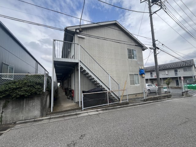 フローラルアイダE棟のエントランス|毎日通るエントランスはこのようになっています