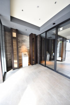 【エントランス】 | プレサンスＫＯＢＥアモーレ