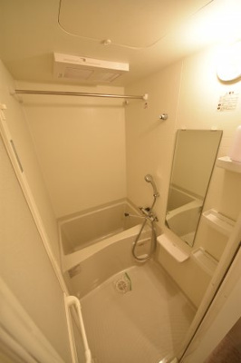 【浴室】 | プレサンスＫＯＢＥアモーレ