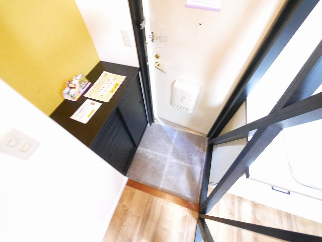 グローバルプラザの玄関|ゆったりとした玄関です