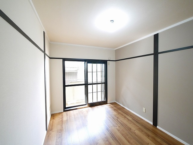 グローバルプラザの寝室|落ち着いて過ごせるお部屋なので、寝室にいかがでしょうか