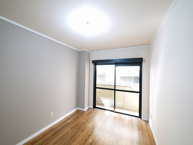 グローバルプラザの洋室|洋室です