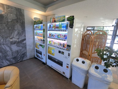【その他共用部分】 | 新山下ベイシティ第六号棟 | 自動販売機。