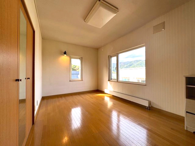 西区平和3条７丁目　一戸建ての洋室|洋室7.5帖　