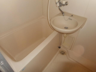 【浴室】 | パラージュ西新 | 別号室の写真になります。現況優先。