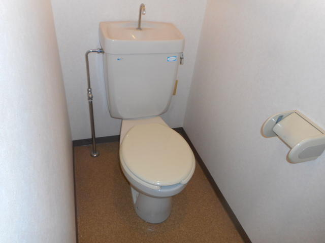 【トイレ】 | パラージュ西新 | 別号室の写真になります。現況優先。