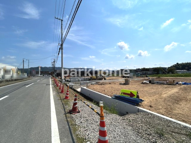 土佐市蓮池分譲地　Ⅱの前面道路含む現地写真|2024.8上旬