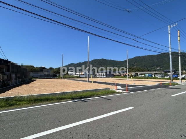 土佐市蓮池分譲地　Ⅱの前面道路含む現地写真