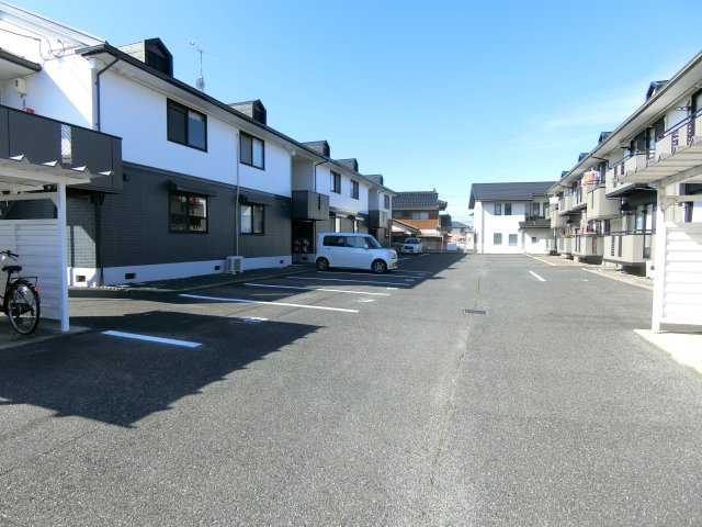ツインタウンＹの駐車場