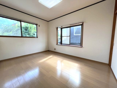 【居間・リビング】 | 横代東町三丁目　戸建