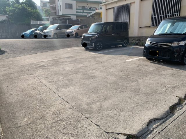 城間第4駐車場の外観