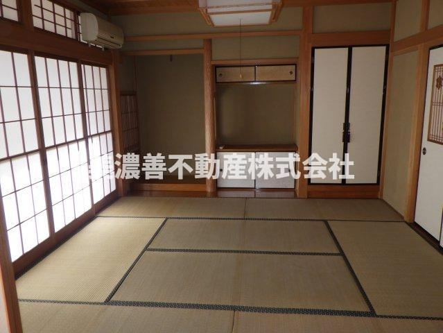 ６３５７４　各務原市那加前野町三丁目中古戸建ての和室