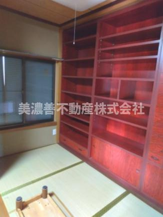 ６３５７４　各務原市那加前野町三丁目中古戸建ての和室