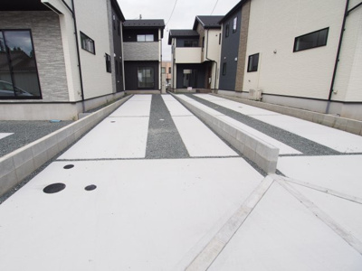 【駐車場】 | priSUMA　黒岩１期　１号棟