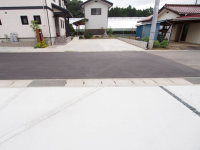 【駐車場】 | priSUMA　黒岩１期　１号棟