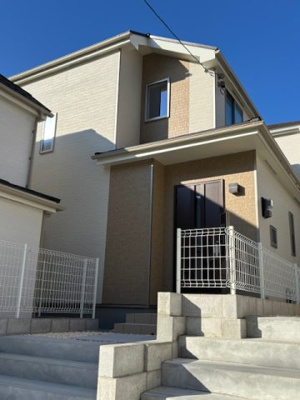 【外観】 | 神戸市垂水区多聞台5丁目　 新築戸建２号棟　仲介手数料無料！ | 外観も気になるポイント