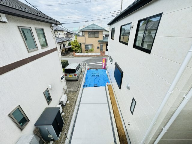 流山市美田新築戸建【八木北小学校：6分】の前面道路含む現地写真|バルコニーより道路側眺望