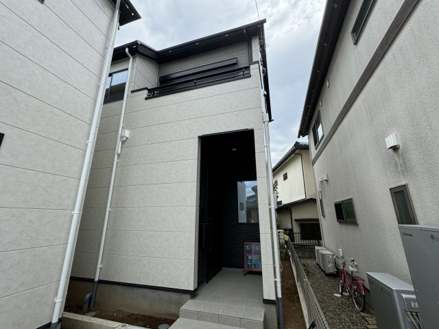 流山市美田新築戸建【八木北小学校：6分】の外観|2号棟外観・完成済み内覧可能です！