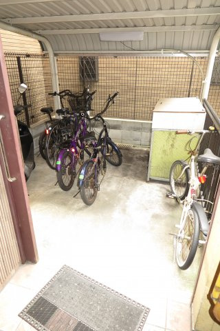 a-suhiruzuyuuhigaokaの駐車場