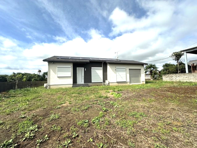 香取市府馬　平家中古戸建の外観|内装リフォーム済み令和6年9月 ３LDK+ビルトインガレージ（リモコンシャッター）敷地約182坪
トイレ2ヶ所あり