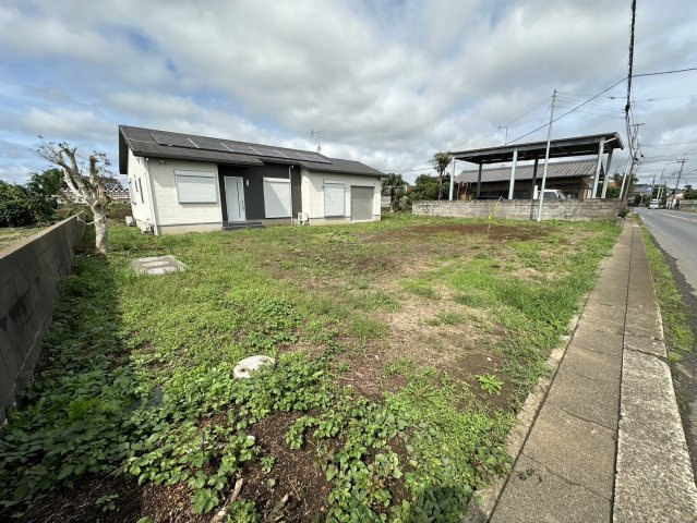 香取市府馬　平家中古戸建の外観|内装リフォーム済み令和6年9月 ３LDK+ビルトインガレージ（リモコンシャッター）敷地約182坪
トイレ2ヶ所あり