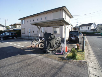 【その他共用部分】 | レジデンス・ノヴァG | 屋根付きの駐輪場があります♪