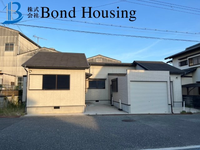 「倉庫つき」「屋根付きガレージ」大久保町八木 築23年のその他