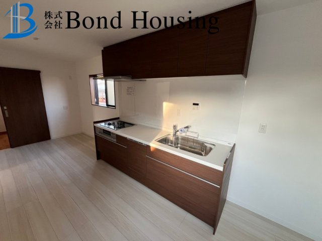 「倉庫つき」「屋根付きガレージ」大久保町八木 築23年のキッチン