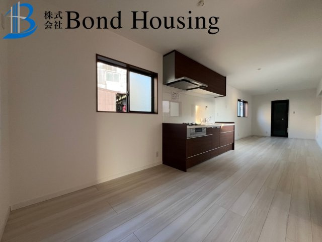 「倉庫つき」「屋根付きガレージ」大久保町八木 築23年の居間・リビング