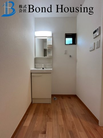 「倉庫つき」「屋根付きガレージ」大久保町八木 築23年のその他