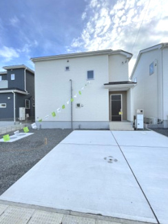 【外観】 | 白を基調とした外観♪