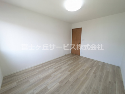 【洋室】 | 豊橋市若松町 中古戸建て  | １Fの洋室です