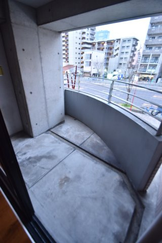 大阪市都島区中野町１丁目の賃貸マンションのバルコニー