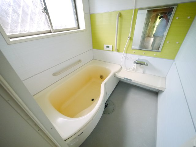 山武市津辺　大型中古戸建の浴室|敷地約514坪 7SSLDKK+２SSSSK平家2世帯住宅 社宅などに JR総武本線成東駅徒歩約9分