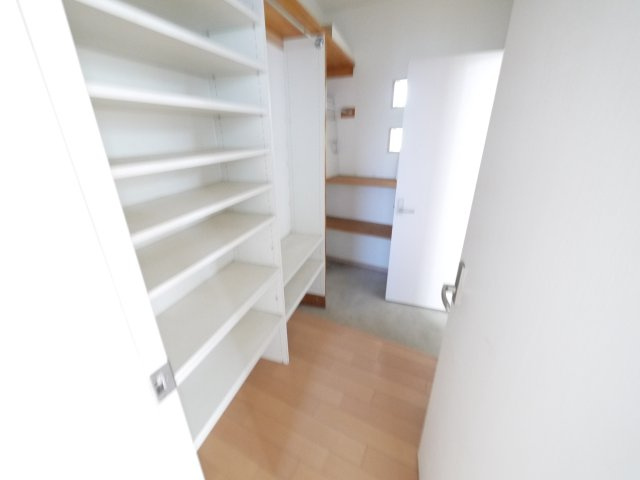 山武市津辺　大型中古戸建の収納|敷地約514坪 7SSLDKK+２SSSSK平家2世帯住宅 社宅などに JR総武本線成東駅徒歩約9分