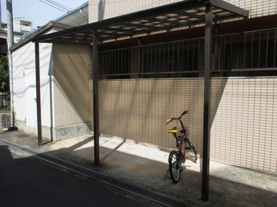 【その他】 | マンションのぞみ | 屋根の有る自転車置き場です