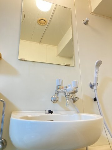 レギャン戸越の洗面所