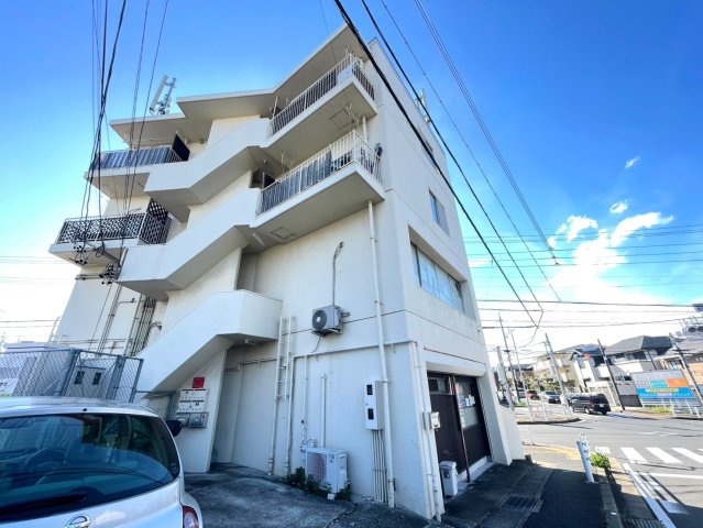 一つ山ビルの外観